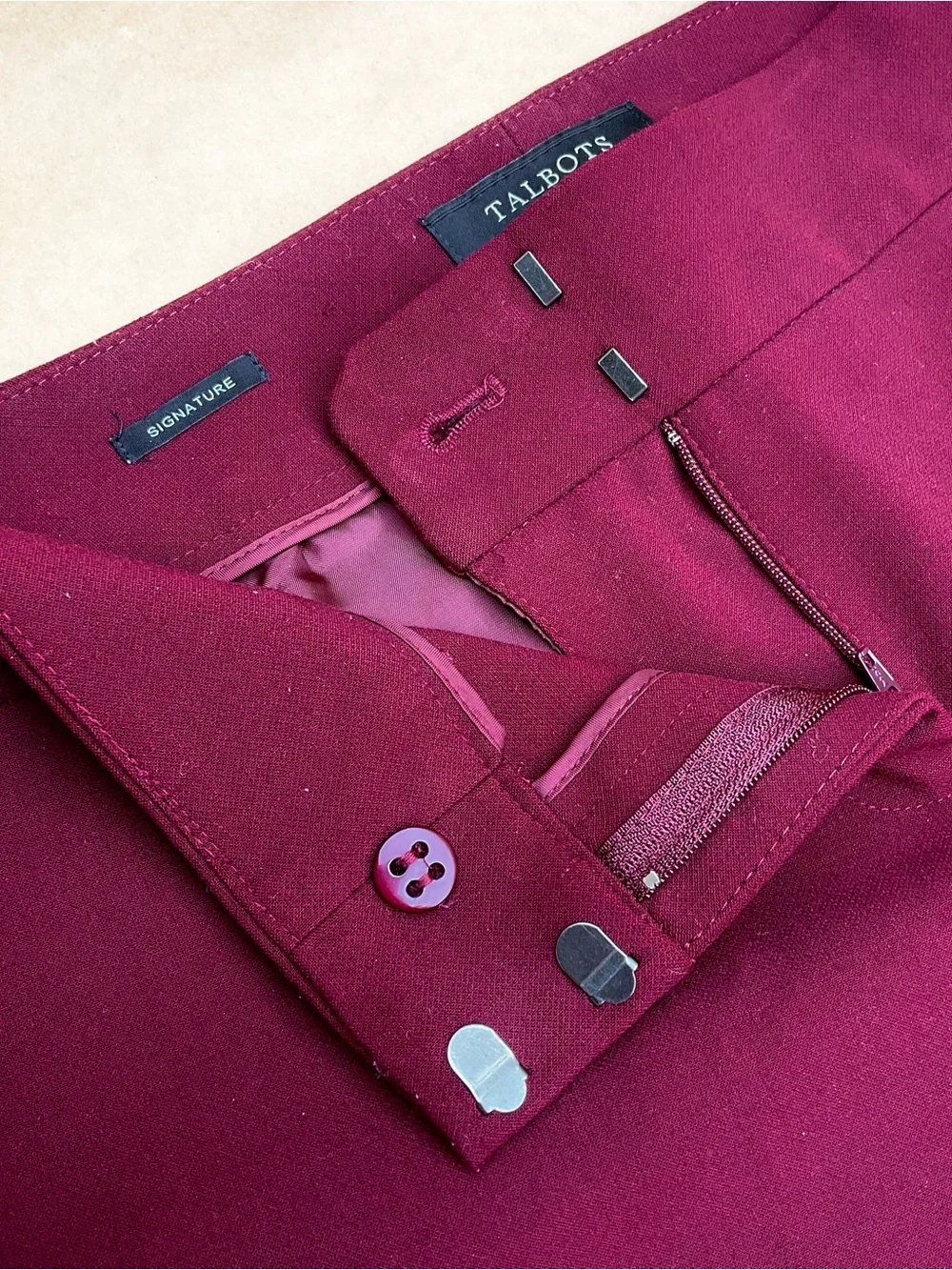 Talbots β Signature Straight Leg Ponte Pants Slacks Burgundy Mulberry 2 Petite - Picture 10 of 13